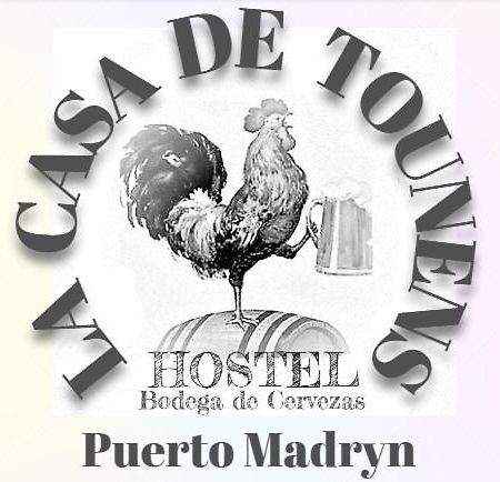 Hostel La Casa De Tounens Пуерто Мадрин Екстериор снимка