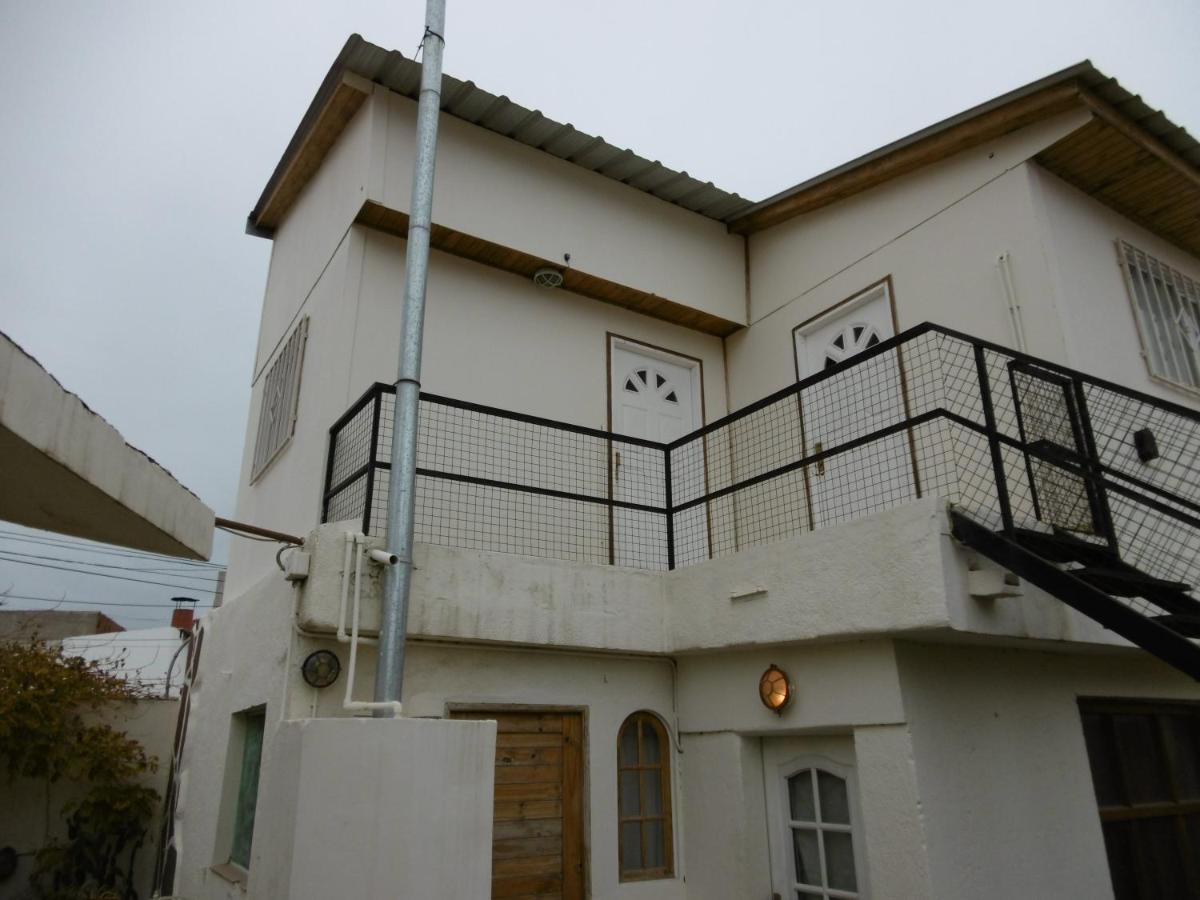 Hostel La Casa De Tounens Пуерто Мадрин Стая снимка