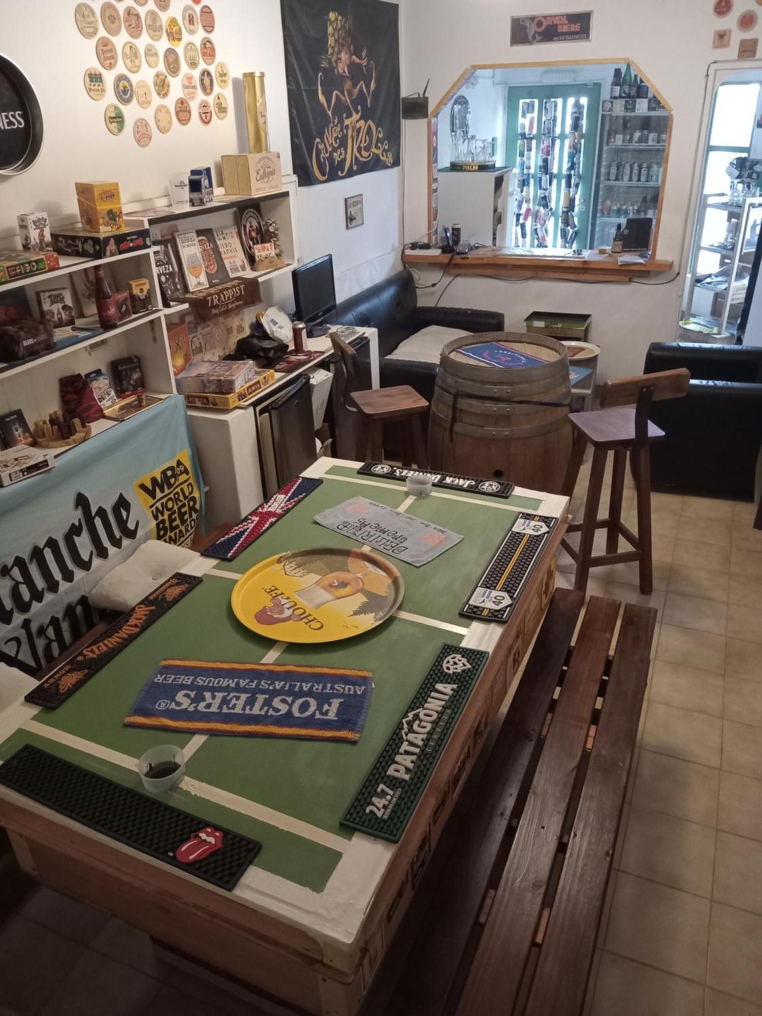 Hostel La Casa De Tounens Пуерто Мадрин Екстериор снимка